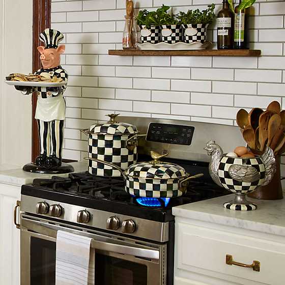 Courtly Chicken Flower Pot