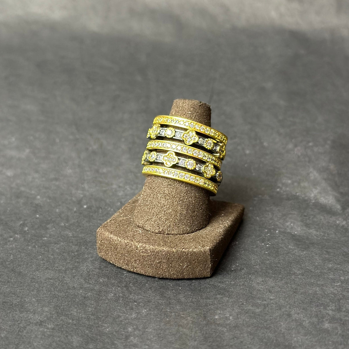 Band Ring Set- Black & Gold
