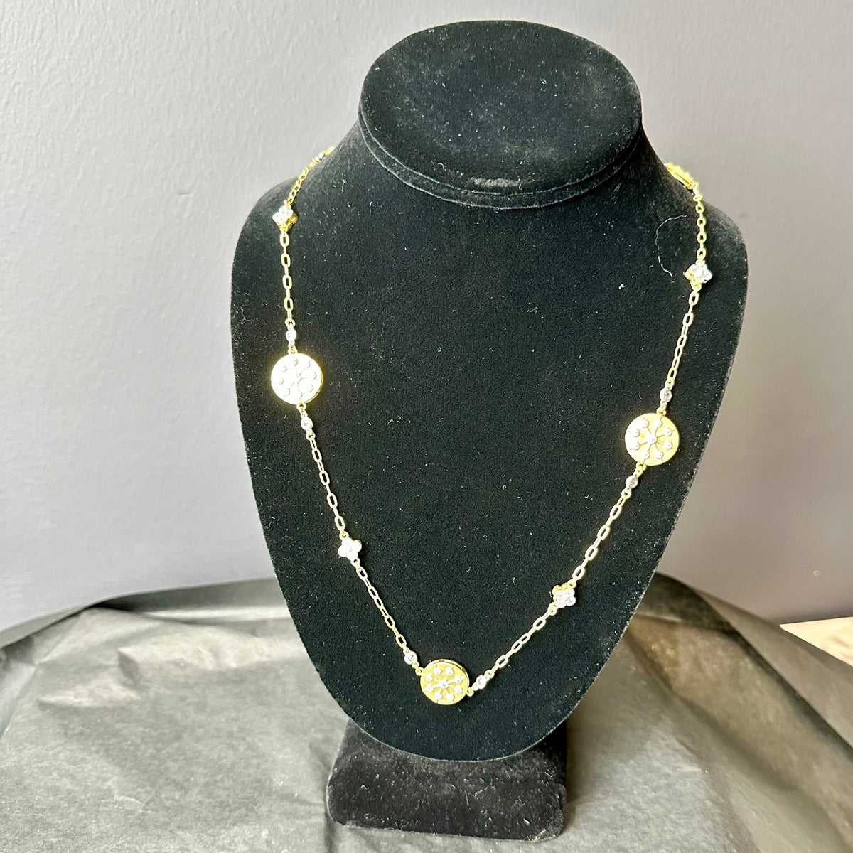 36" Flower Disc Necklace