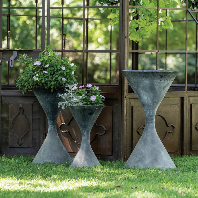 Spindle Planter
