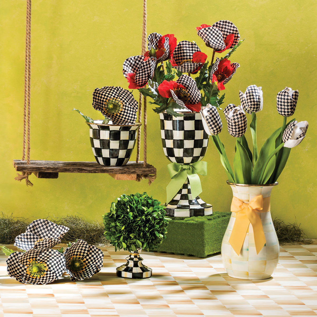 Courtly Check Enamel Pedestal Vase - Green Bow