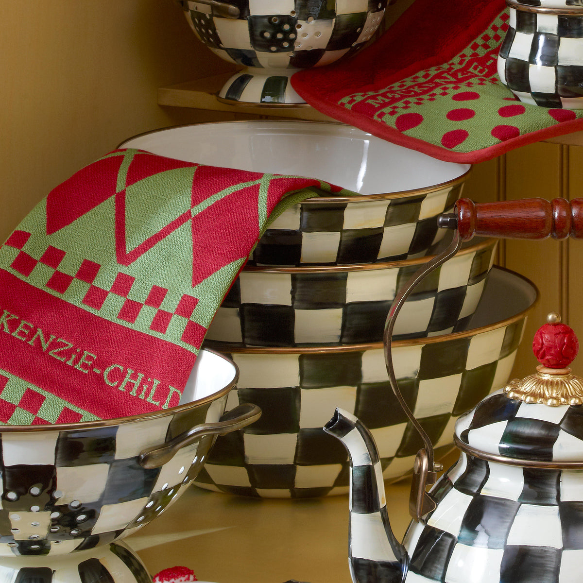 Courtly Check Enamel Everyday Bowl