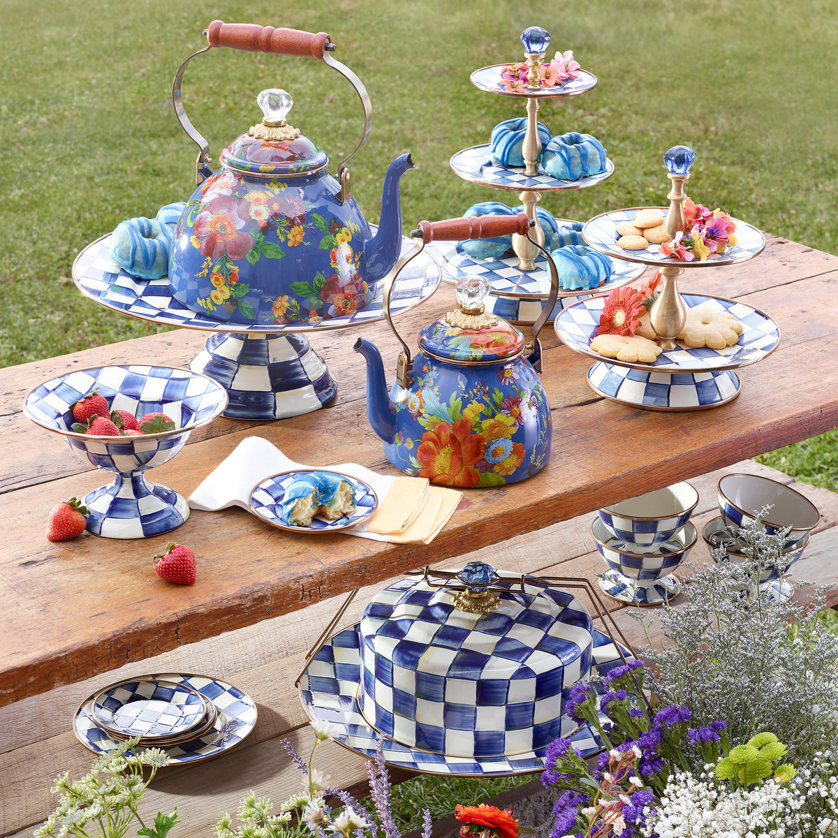 Royal Check Pedestal Platter - Large