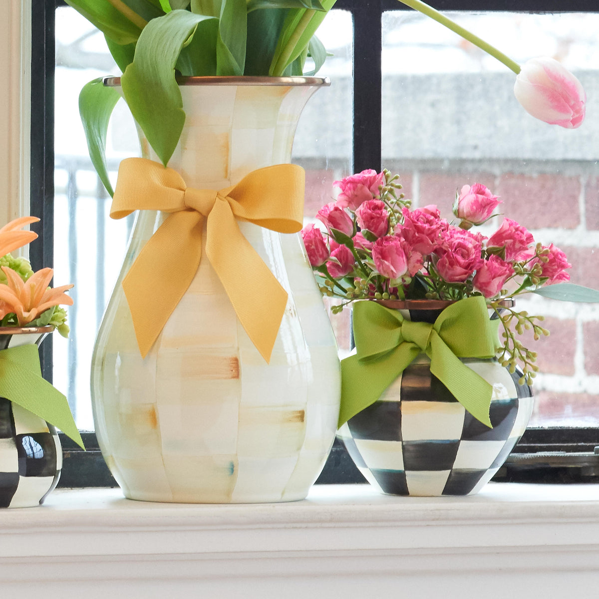 Courtly Check Enamel Vase - Green Bow