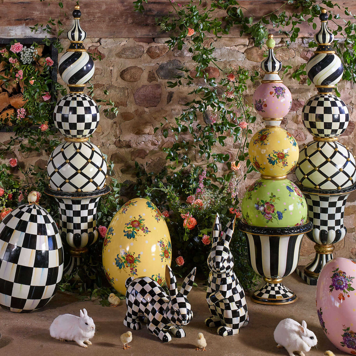 Courtly Stripe Urn
