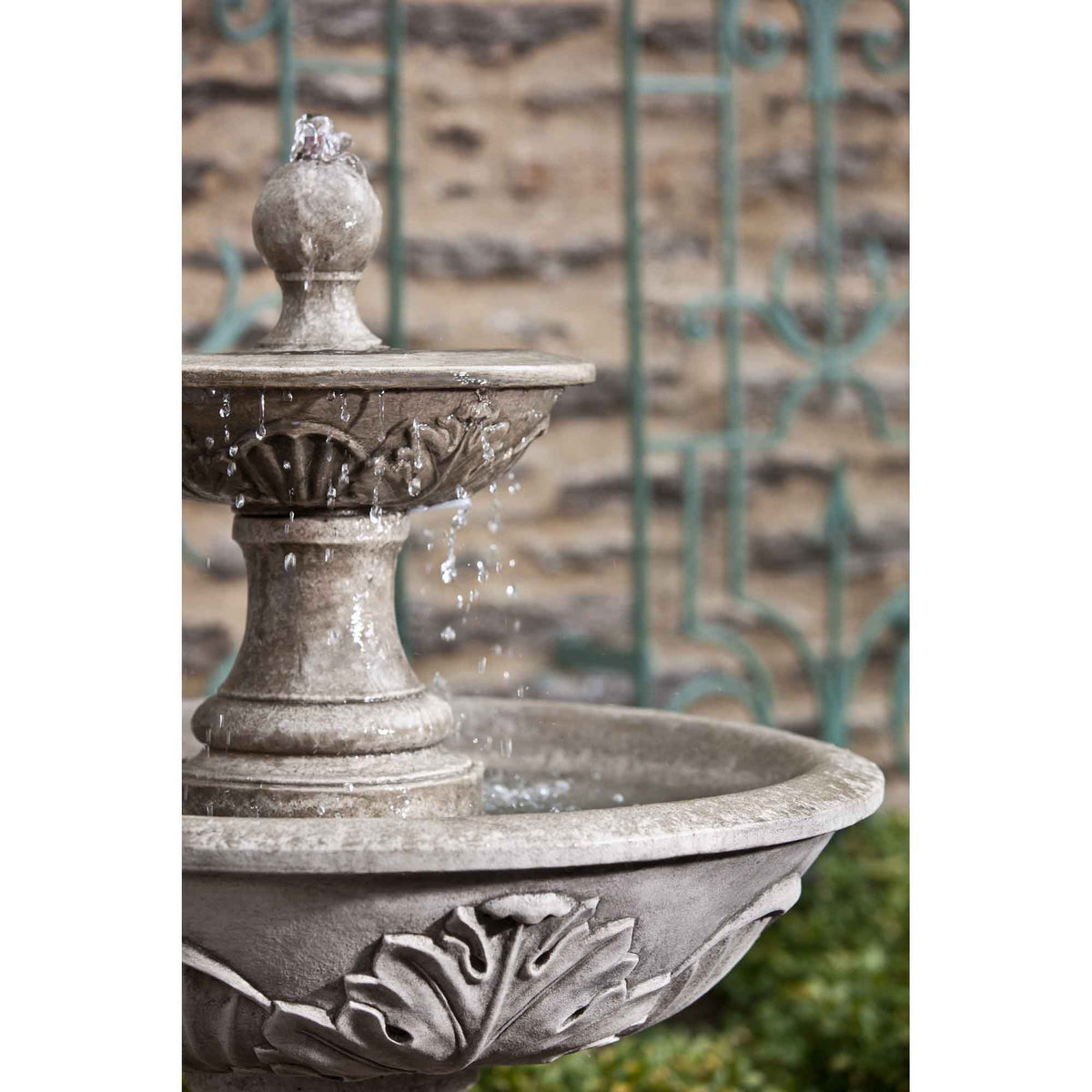 Acanthus Two Tiered Ftn