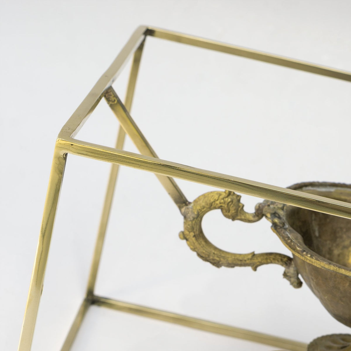 Floating Epergne Vase