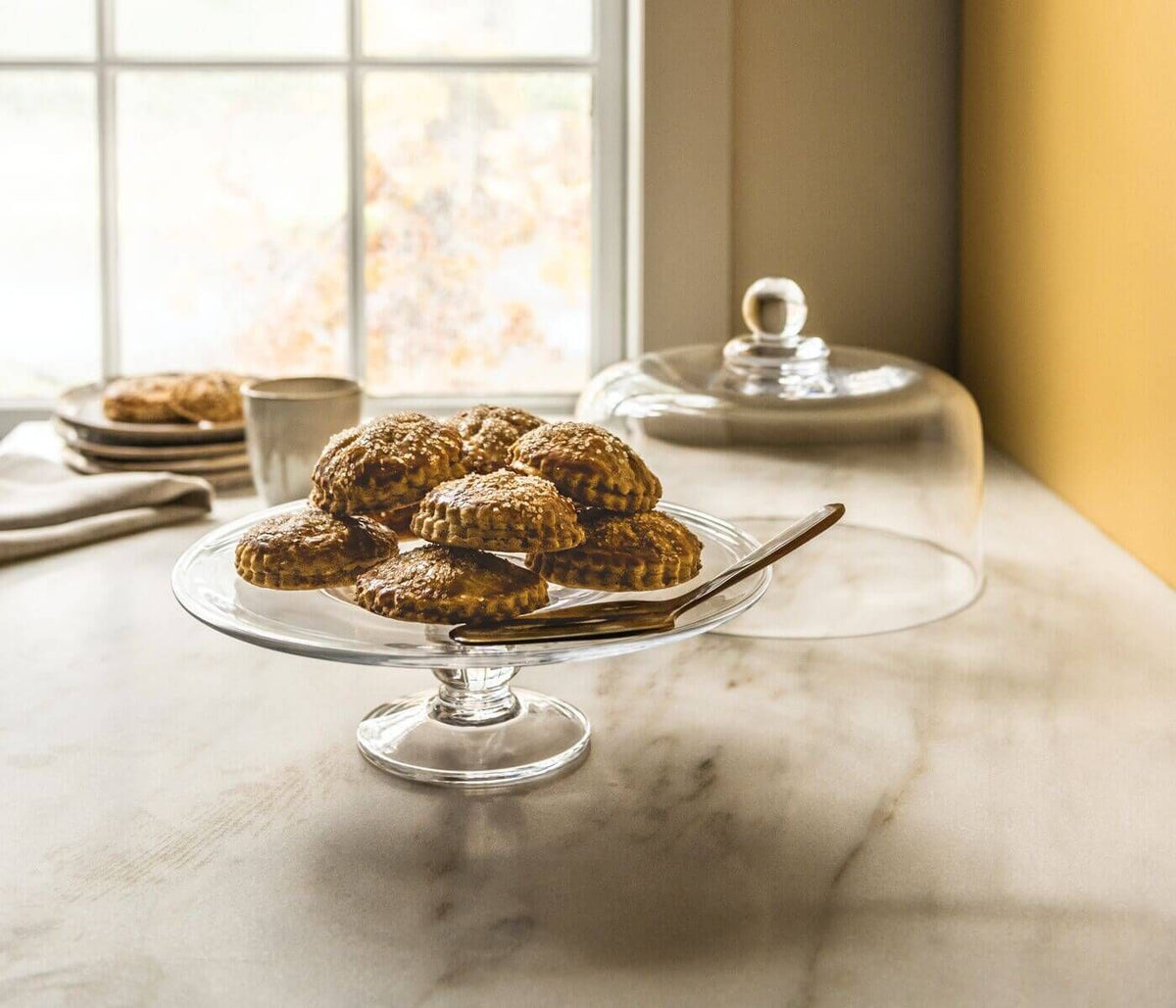 Heartland Cake Plate