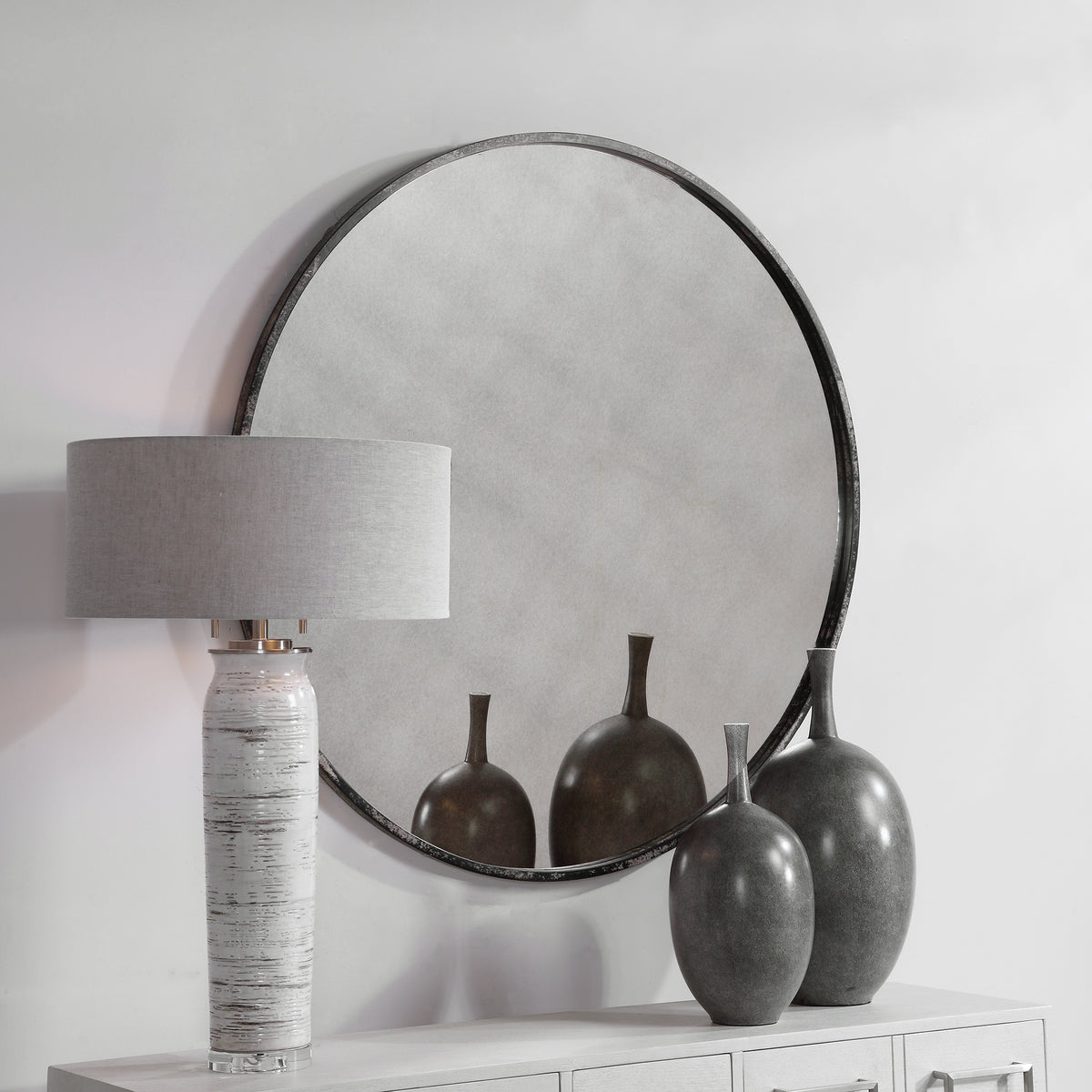 Junius Black Round Mirror