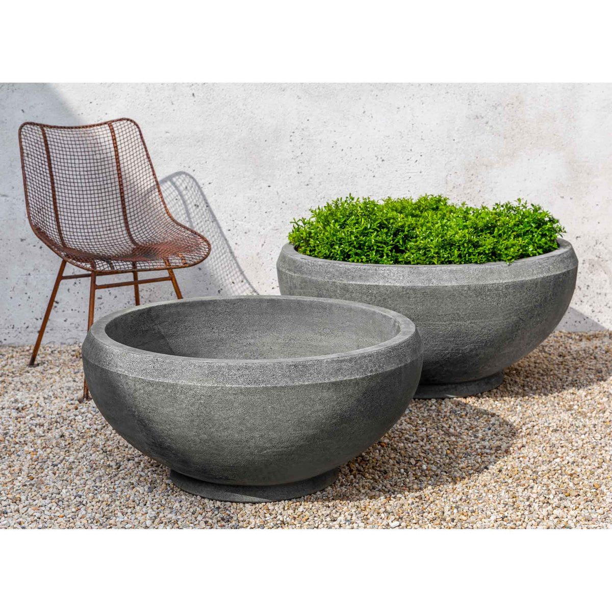 Giulia Planter