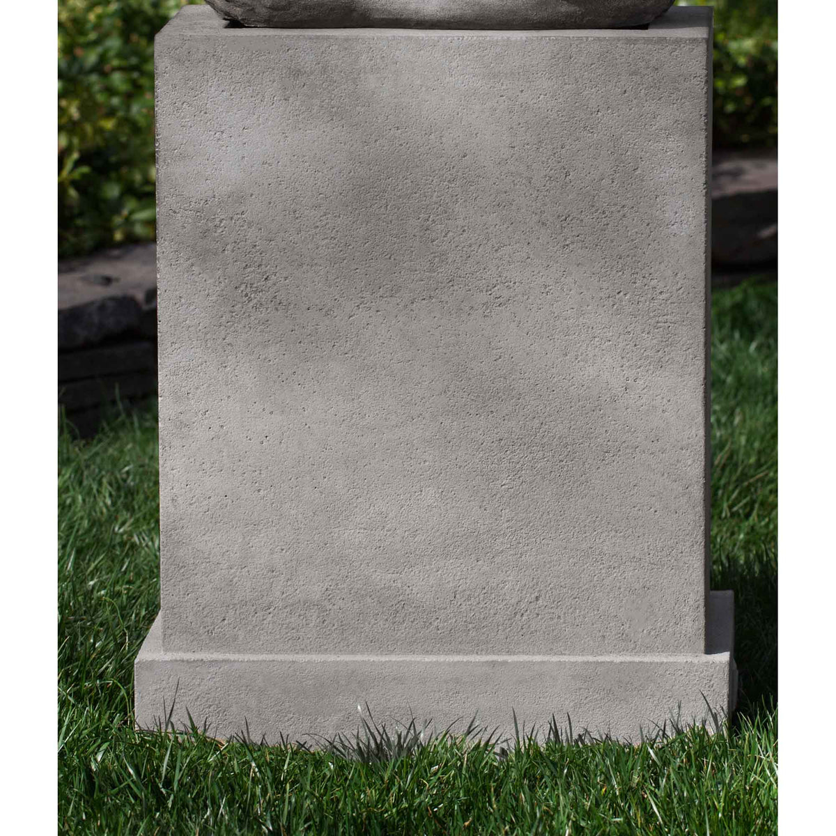 Equinox Pedestal