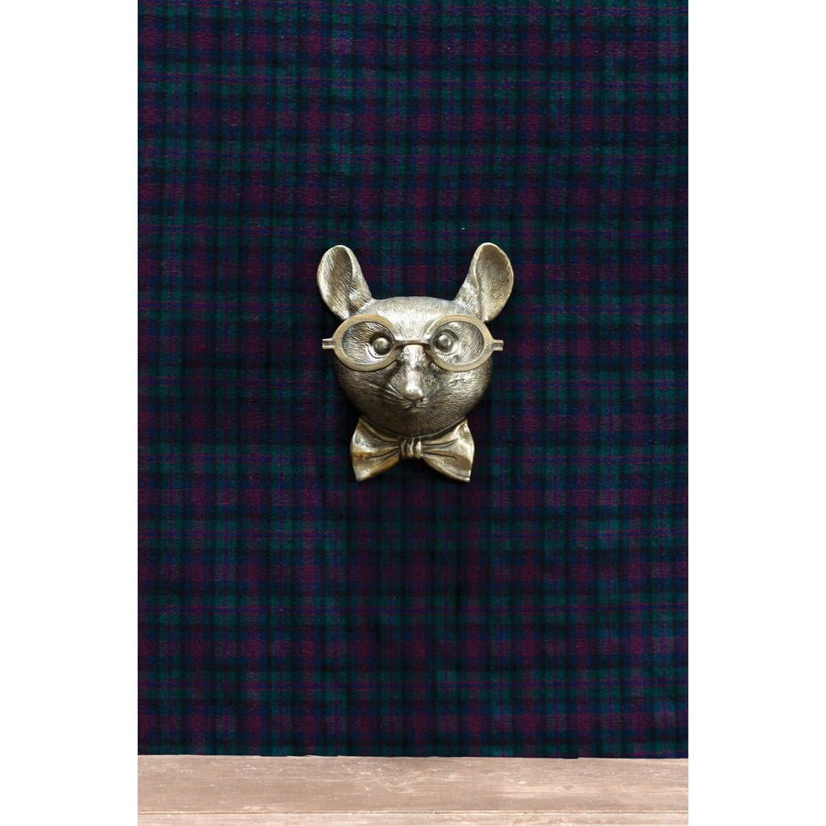 Louie Wall Mount