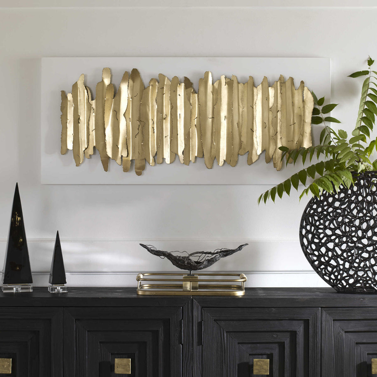 Lev Metal Wall Decor
