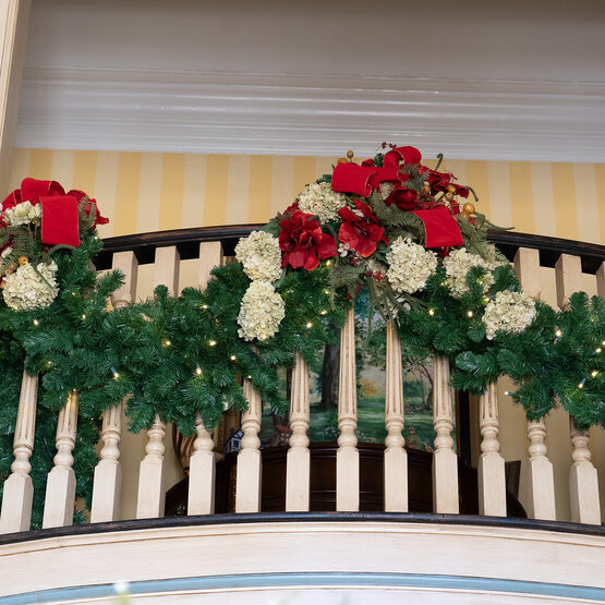 Olympia Pine Garland